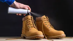 Come eliminare il cattivo odore dalle scarpe: trucchi semplici ed economici