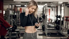 La musica aiuta davvero ad allenarsi meglio e a ottenere risultati migliori?